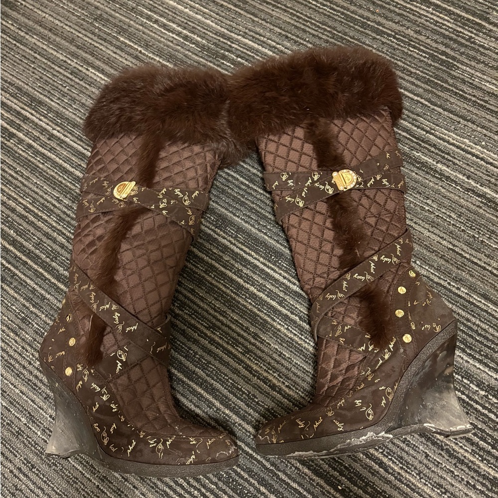 Rare baby phat boots with real fur